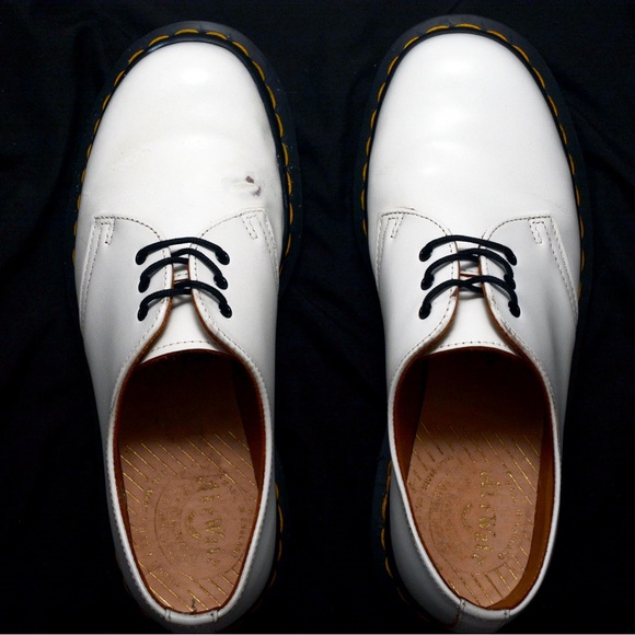 Dr. Martens Women Size 8 (US) White 1461 Smooth Patent Leather Oxfords - Picture 3 of 7